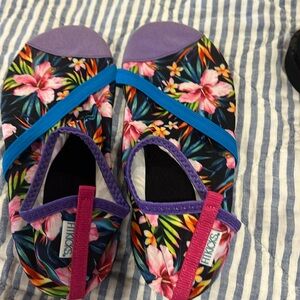 Fit kicks water shoes